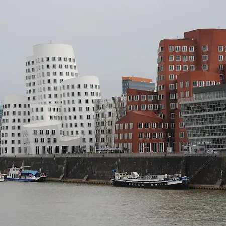 Apartment Deluxe - Centre - Koenigsalle 5min Dusseldorf
